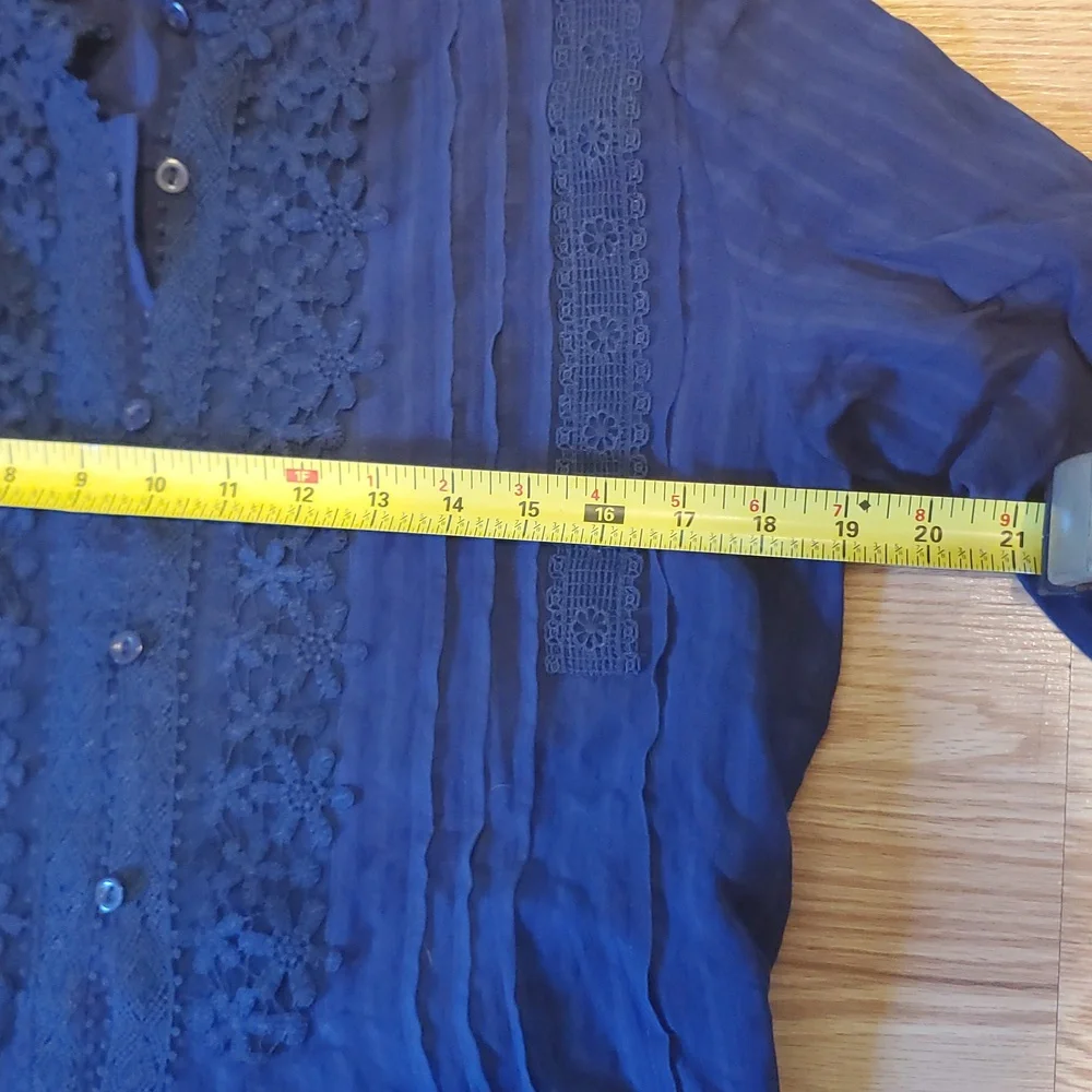 NWOT Elegant Navy Blue Lace Trim Blouse Medium - Picture 7 of 10